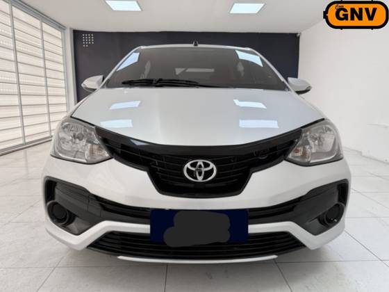 TOYOTA ETIOS 1.5 X PLUS SEDAN 16V FLEX 4P MANUAL TOYOTA ETIOS 1.5 X PLUS SEDAN 16V FLEX 4P MANUAL